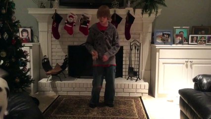 CHRISTMAS KENDAMA TRICKS