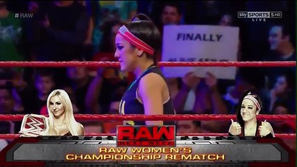 WWE RAW 02-06-17 Bayley Vs Nia Jax (Charlotte interferes)