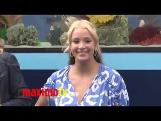 Kristen Renton at DOLPHIN TALE 3D World Premiere Arrivals