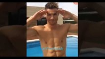 Cristiano Ronaldo se déshabille et tacle ses haters pour fêter ses 100 millions d’abonnés sur Instagram (Vidéo)