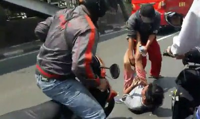 Biang Kemacetan, Juru Parkir Liar Ditahan Petugas Gabungan