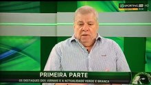 Isto só deve ser troca de identidade porque este senhor só deve estar a olhar para o espelho espero que seja esta educação que dá aos filhos