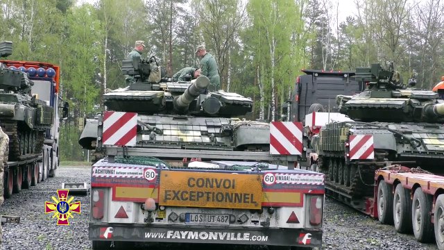 Українські військові з танками приїхали у Німеччину