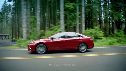 2017 Nissan Altima Vs. 2017 Toyota Camry - London, ON