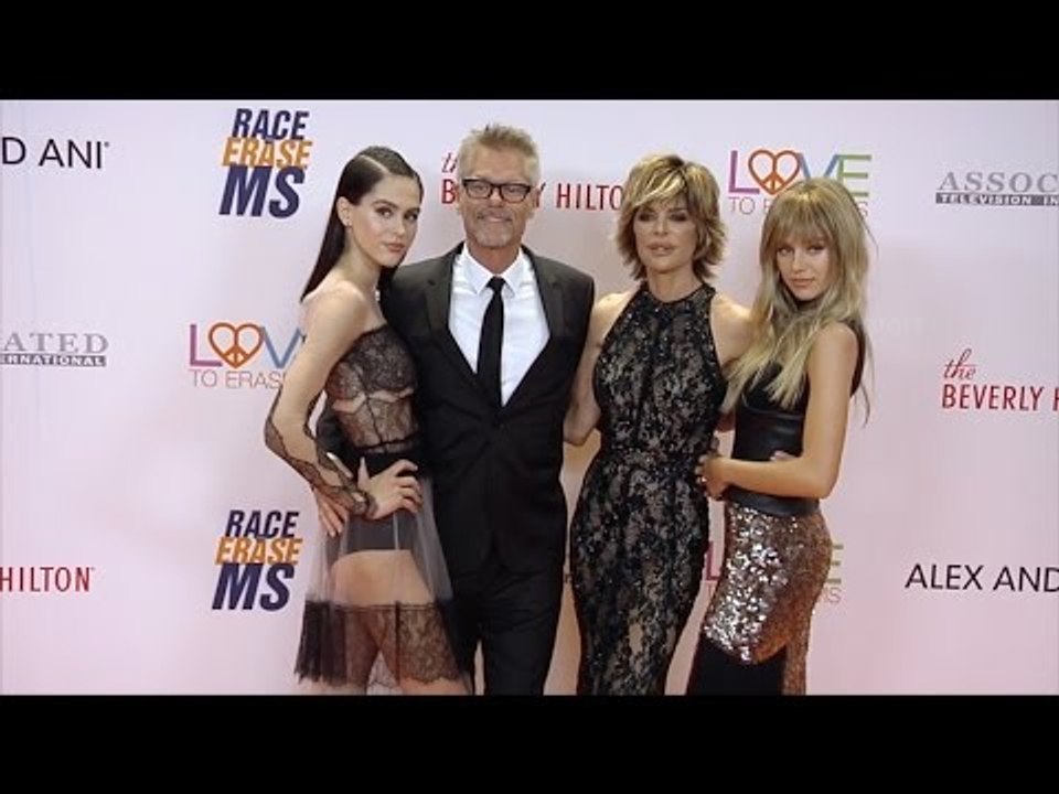 Lisa Rinna, Harry Hamlin, Delilah, Amelia 2017 "Race to Erase MS Gala" Orange Carpet