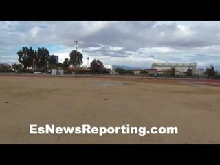 Thomas Dulorme running with Alex Ariza - EsNews Boxing