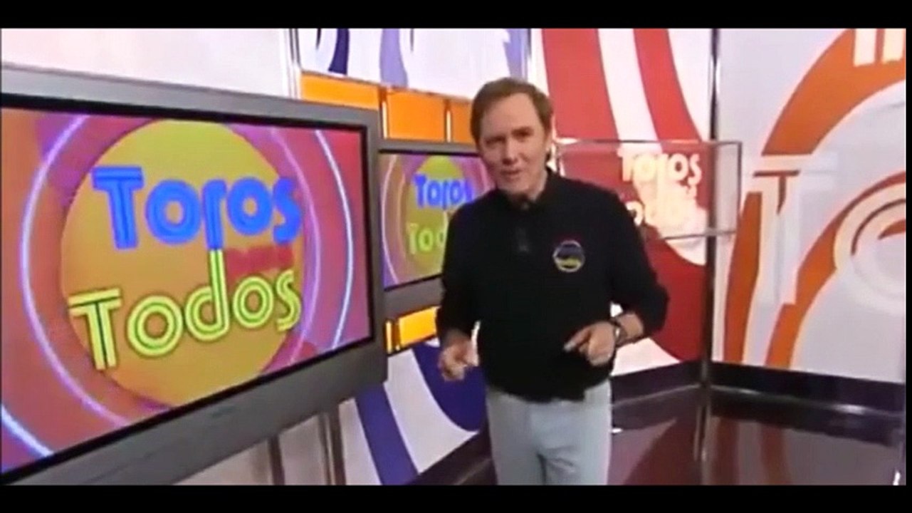 El Toro agresivo - Toros para todos bullfighting festival Crazy bull attack people #311