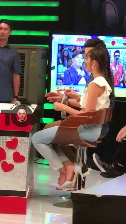 Alden and Maine Sweet behind the see at Eat Bulaga!