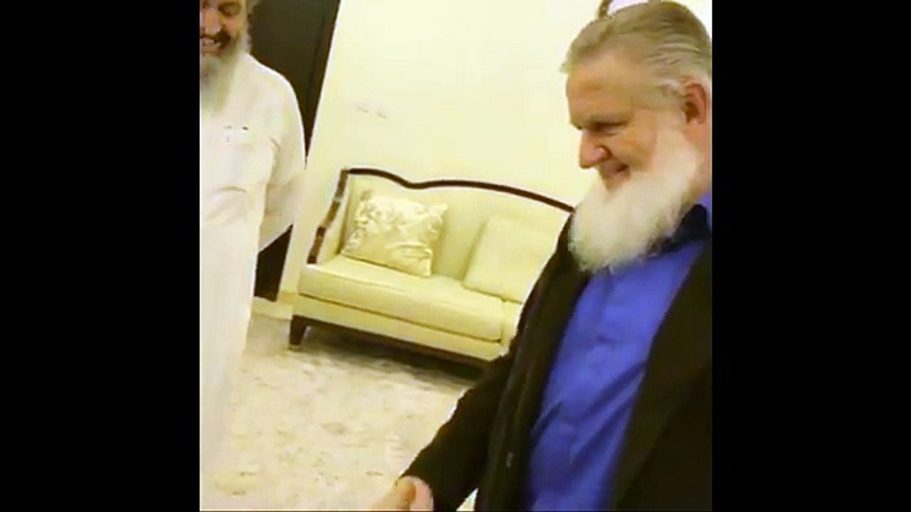 زيارة الداعية الأمريكي الشيخ يوسف إستس للشيخ أبي إسحاق الحويني