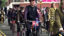 1000 cycle London’s streets in their finest tweed