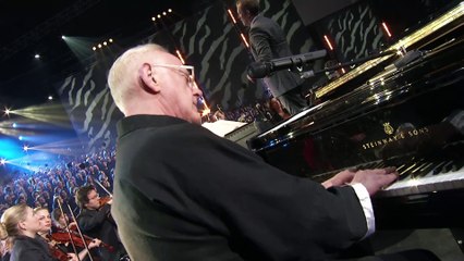 William Sheller chante "Symphoman" avec les 2000 choristes