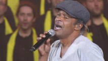 Yannick Noah chante 