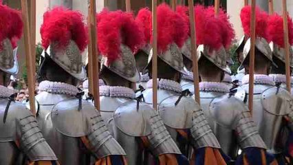 La seguridad del papa cuenta con 40 nuevos guardias suizos