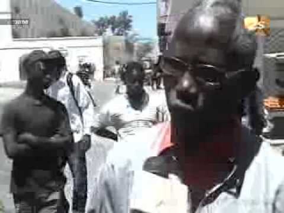 JT français du 05 avril réactions des populations de St louis face au nouveau gouvernement