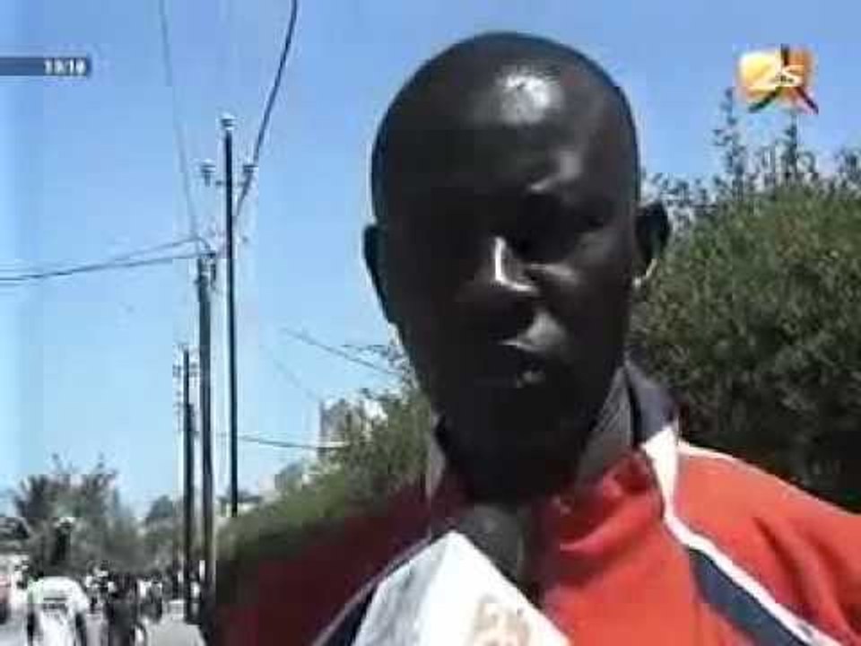 JT de 13 h du 06 avril - Réactions des St Lousiens par rapport au gouvernement de Macky Sall