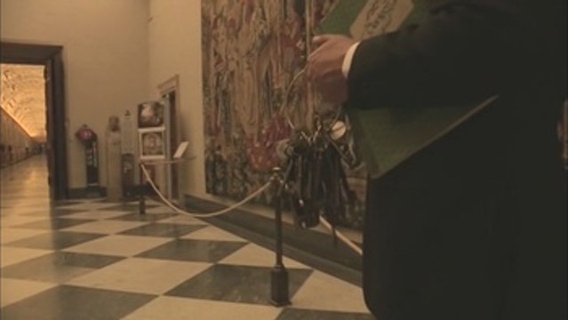 Grianni Crea custodia las 2.797 llaves de las puertas del paraíso del Vaticano