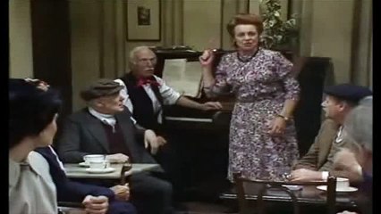 Allo Allo   Christmas Special  The Gâteau from the Château