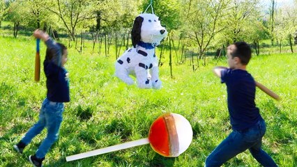 PINATA & SUCETTE GÉANTE pleine de surprises - Merci Marine -)