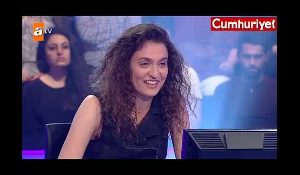 Gülüşü ile yarışmaya damgasını vurdu