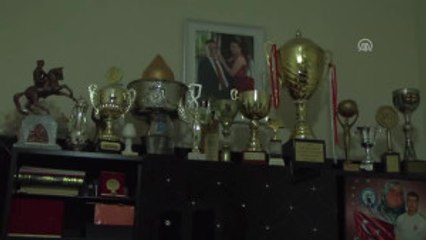 Avrupa Şampiyonu Kayaalp, Ailesinin de Gururu Oldu