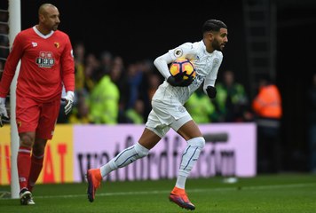 Descargar video: Riyad Mahrez dribble face à Watford