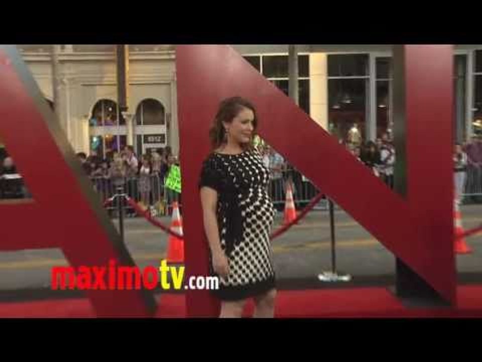Alyssa Milano PREGNANT at "The Hangover Part II" Premiere