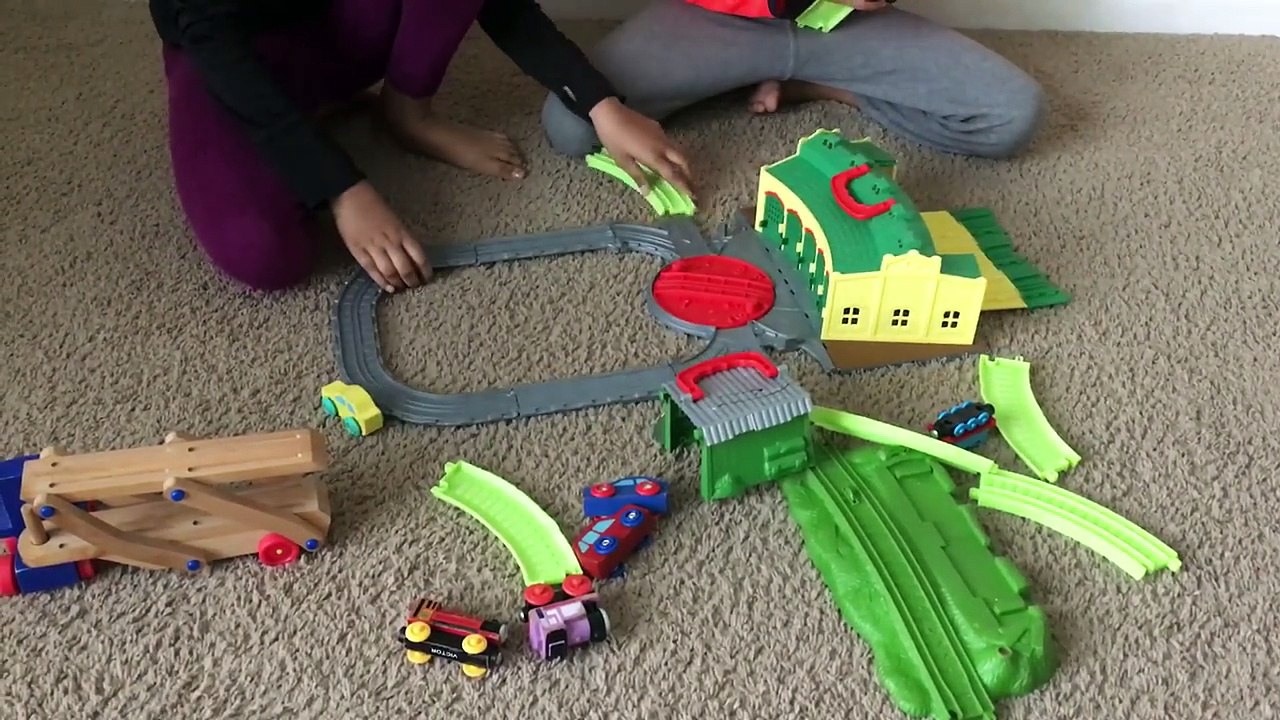 Kids Toy Train Fun | TrainTracks