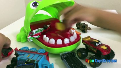 Crocodile Dentist Challenge Family Fun Game for Kids Disney Cars Toys Eggs Surprise Tsum Tsum