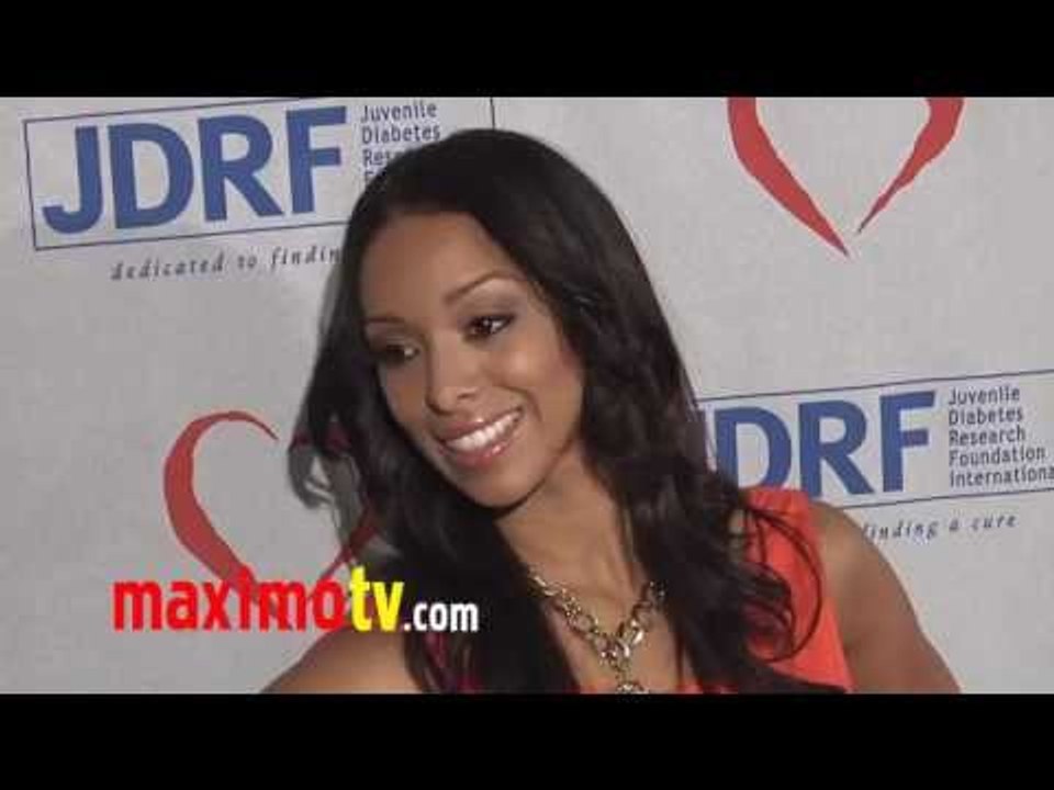 GLORIA GOVAN at JDRF's 8th Annual Gala Red Carpet