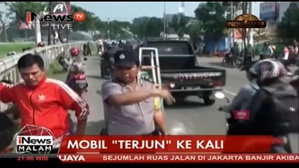 Ugal-Ugalan, Mobil Terjun ke Kali
