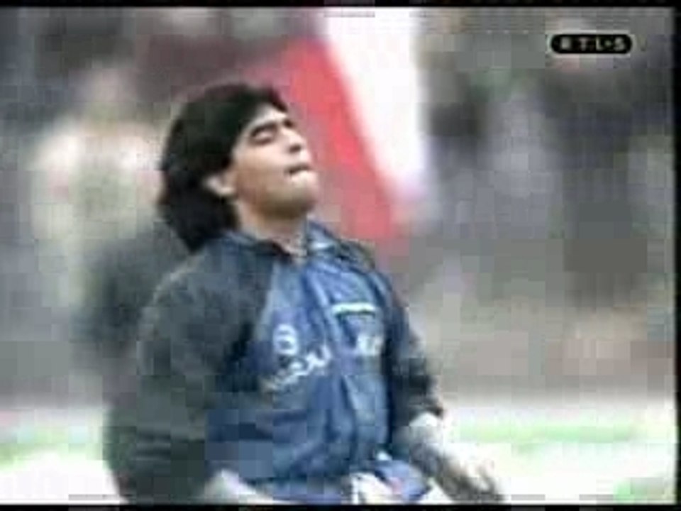 Maradona Dancing