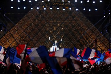 Emmanuel Macron au Louvre: "Je vous servirai avec amour"