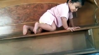 baby-kids-fails-2015-funny-part-19