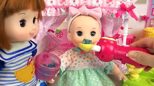 Sleep Baby doll in bed baby sitter toys play