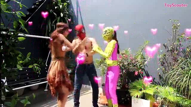 01 Everyone Kisses Spiderman! w Frozen Elsa, Maleficent, Pocahontas, Spidergirl & Joker in Real Life
