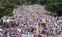 Puluhan Ribu Perempuan Venezuela Demo Tuntut Perdamaian