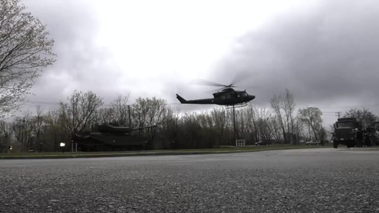 Canadian Armed Forces Help Flood Relief Efforts Across Quebec