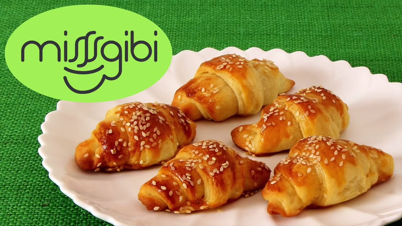 Katmer Poğaça - Kat Kat Poğaça - Mayalı Poğaça Tarifi - Mayalı Poğaça Hamuru Nasıl Yapılır