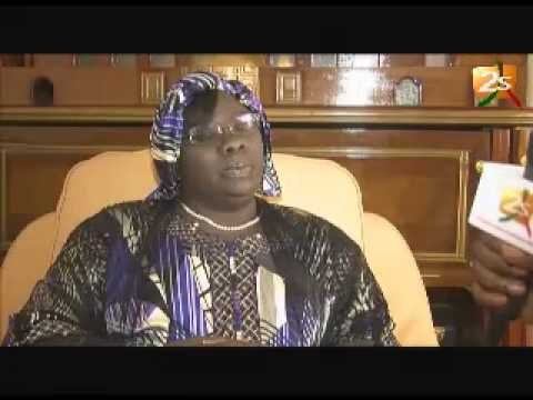 Sokhna Dieng Ex Journaliste de la RTS Membre du Cena Sénégalais Femme Référence du monde de l'audiovisuel