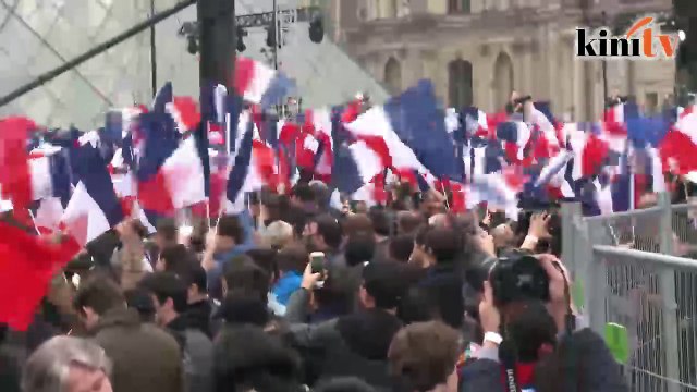 Voters decide on their next president as polling stations open in France