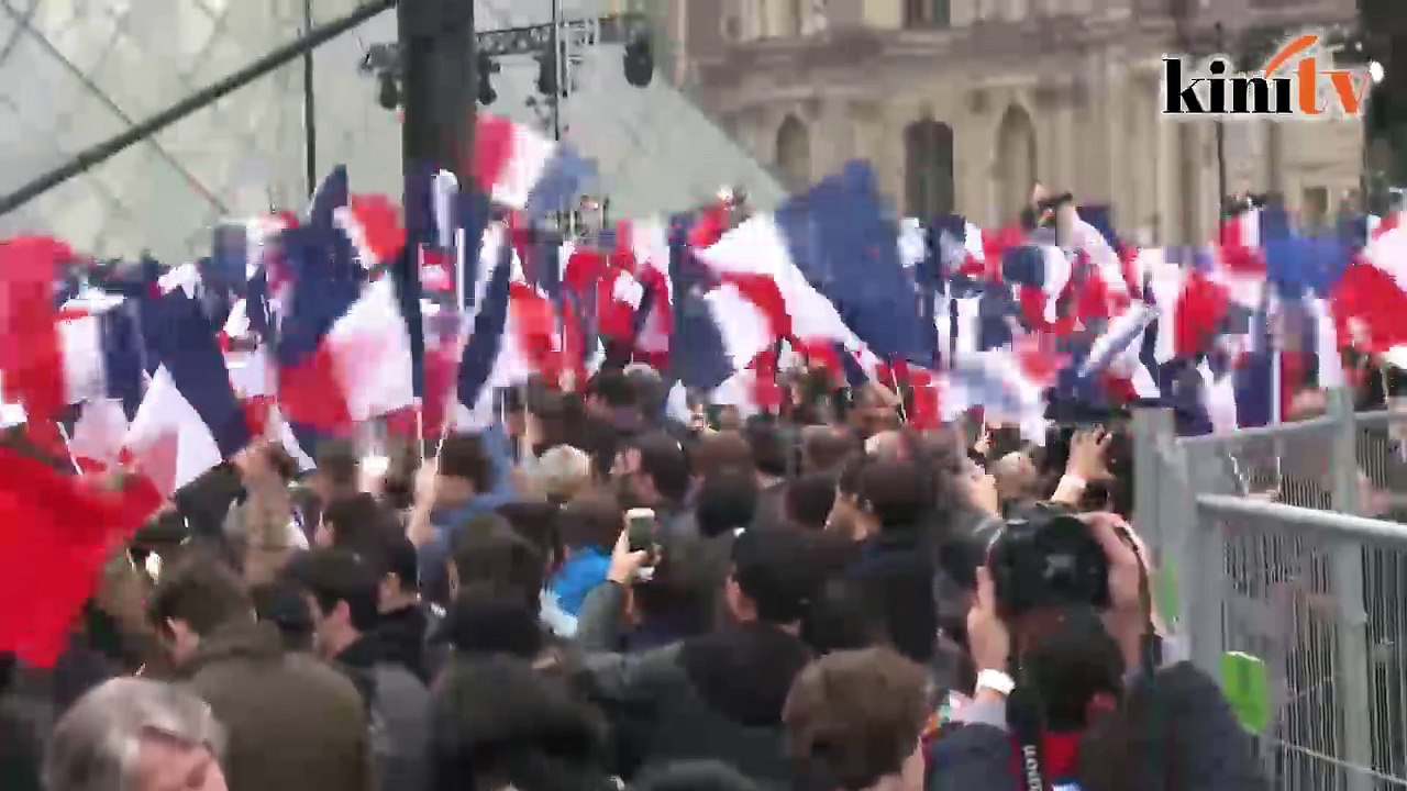 Voters decide on their next president as polling stations open in France