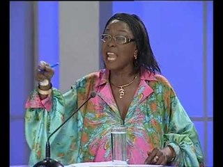 Marie Théreze Diedhiou est recadrée en direct durant l'émission "Décryptage du 02 Mars 2012"