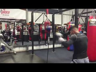 abner mares in camp for jesus cuellar - esnews boxing