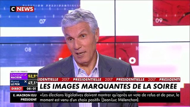 La marche seul au Louvre: CNews révèle qu'Emmanuel Macron était guidé dans l'ombre