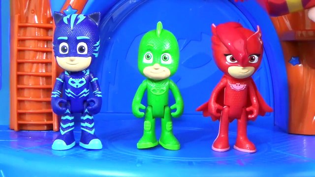 PJ MASKS Tub Bae th Time Finger Paint Soap Colors, Giant Rubber Duck Superhero IRL Toy