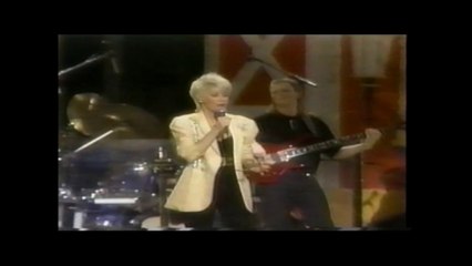 Lorrie Morgan - We Both Walk (I Walk The Floor) (Grand Ole Opry)