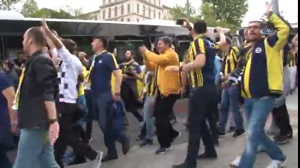 Fenerbahçe taraftarı Vodafone Arena'ya Geldi