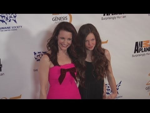 KRISTIN DAVIS On The Red Carpet at 25th Annual GENESIS AWARDS