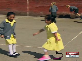 This Little Girl Showing Off Her New Sports Blade To Friends Is So Cute It Hurts