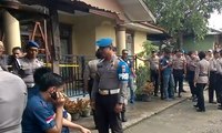 Polisi Gelar Rekonstruksi Pembunuhan 1 Keluarga di Medan
